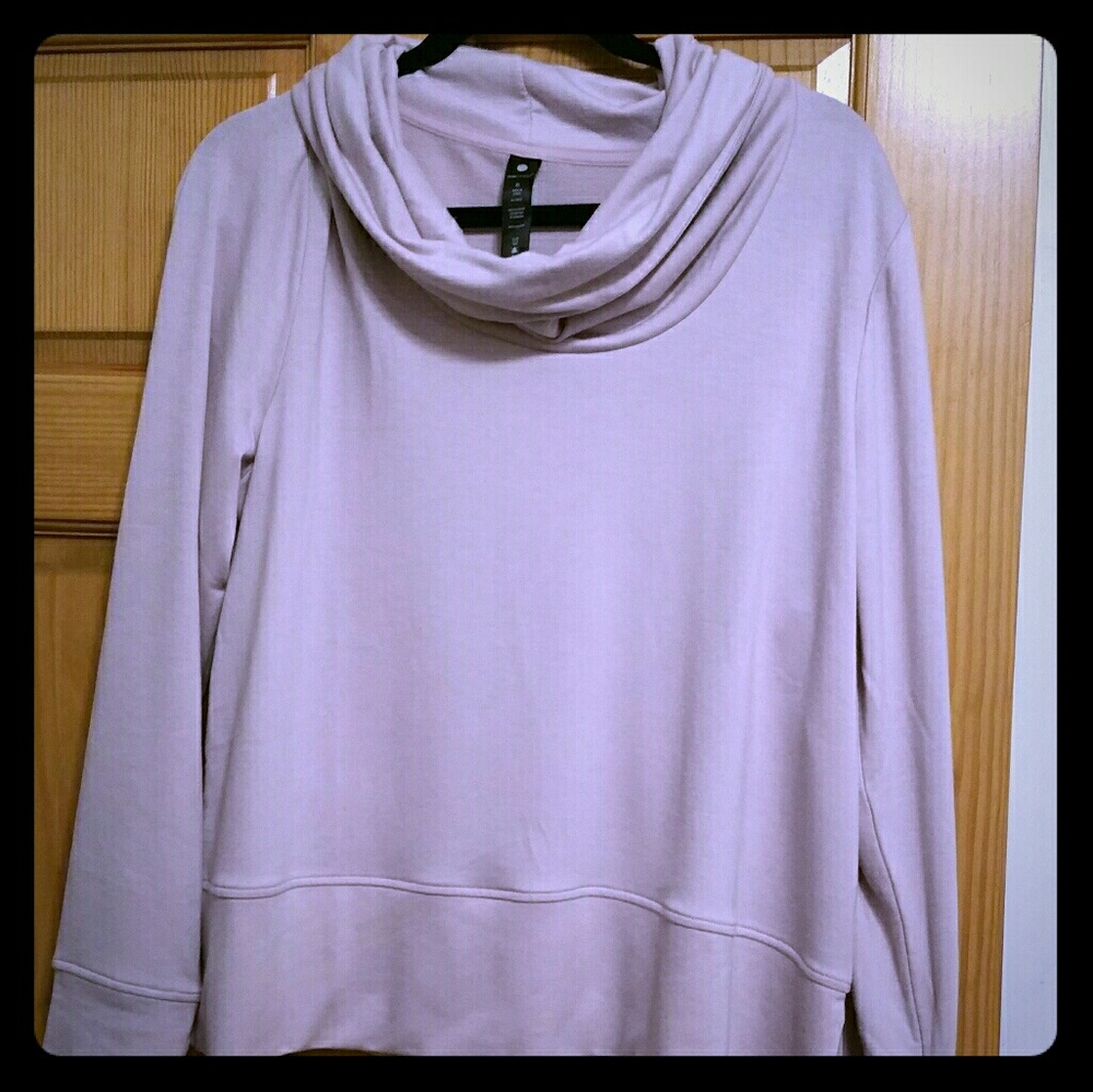LIKE NEW! YOGALICIOUS sz XL cowlneck top